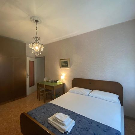 Suzzani House Milan Hotel ภายนอก รูปภาพ